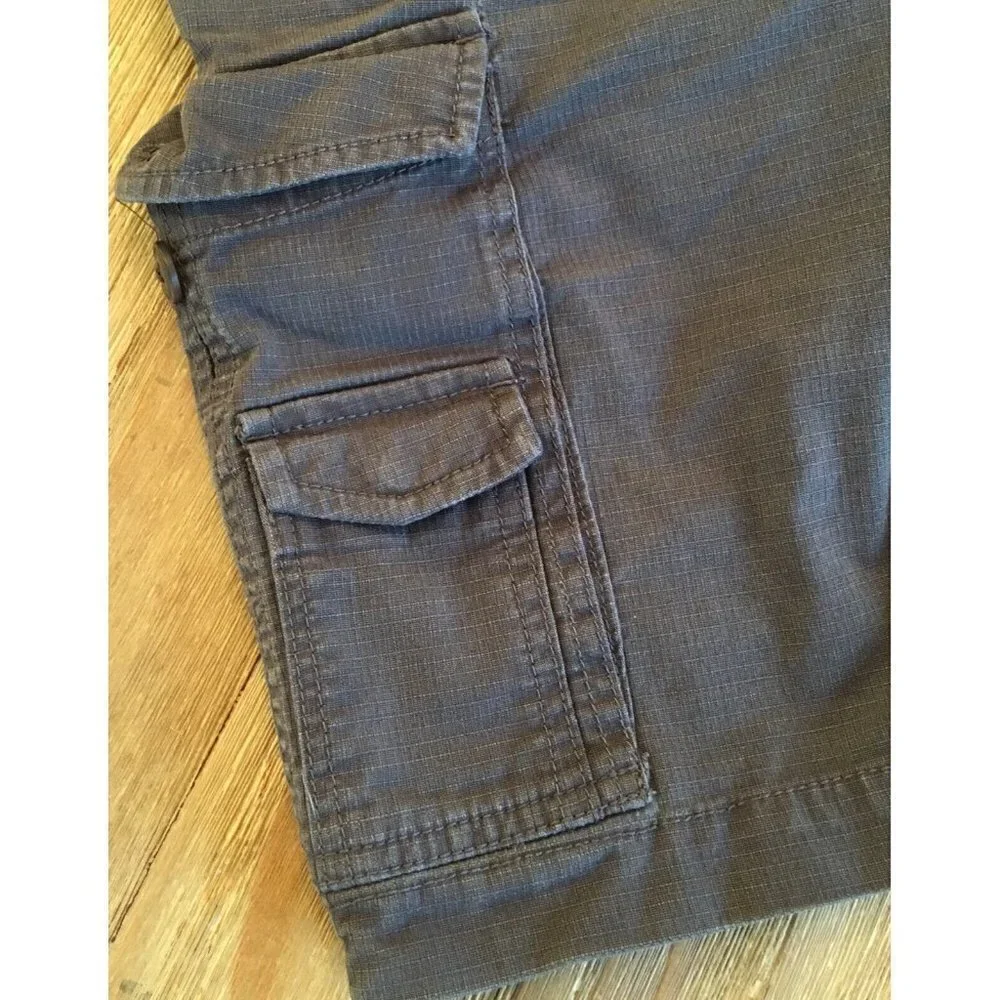 The North Face Mens W36 Hiking Cargo Shorts Textured Gray Cotton Sorona Triexta